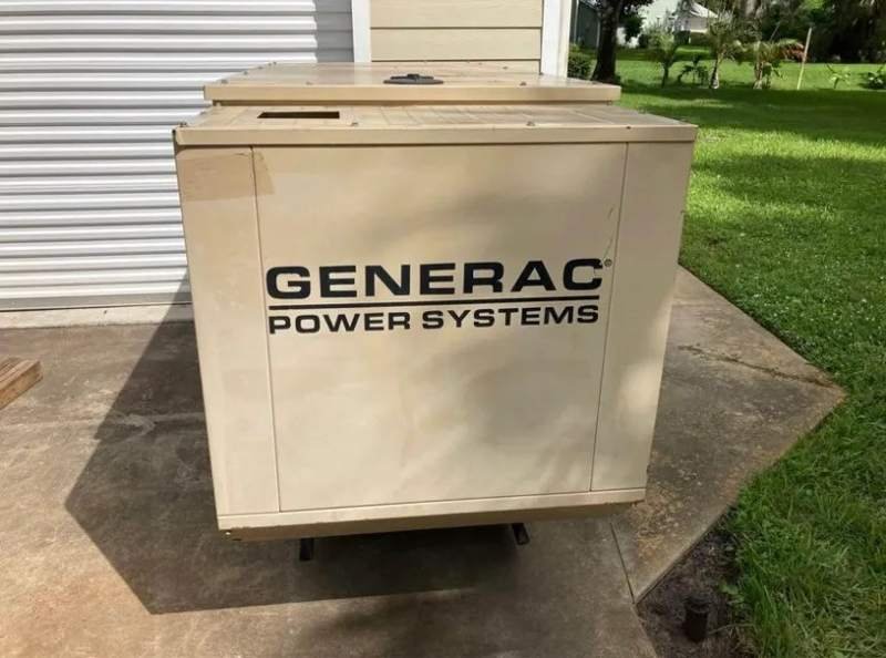 Generators & Solar Panels Lot