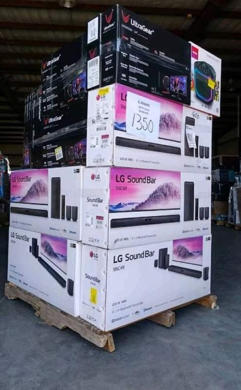Online Marketplace Returns Pallet