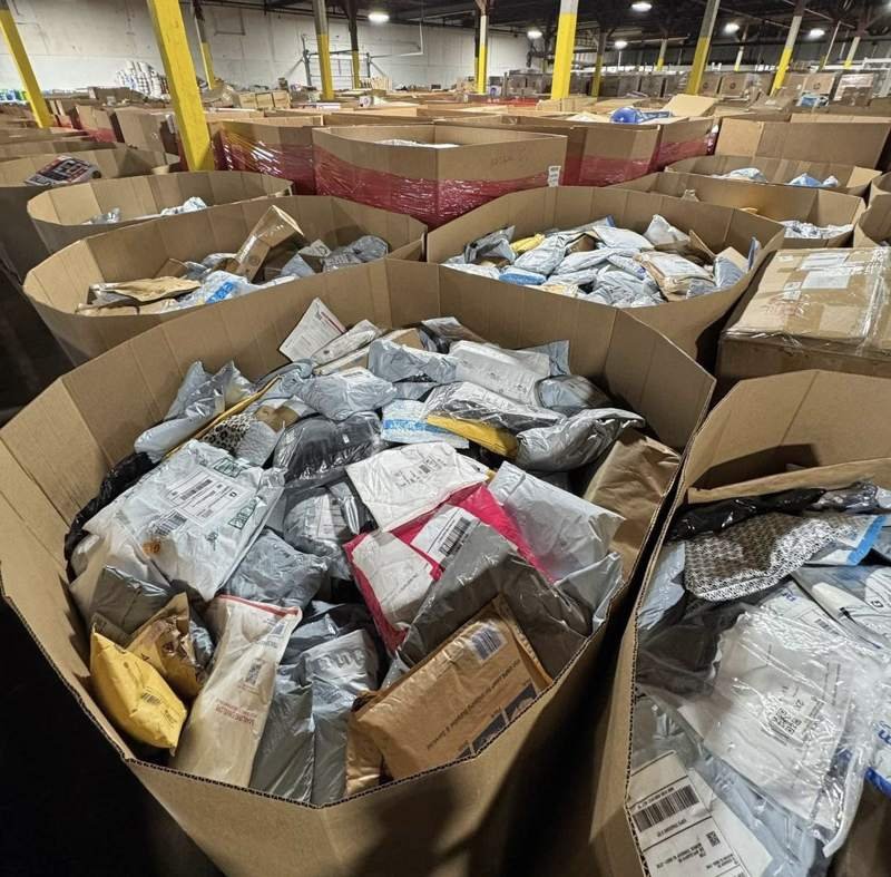 E-Commerce Parcels Truckload