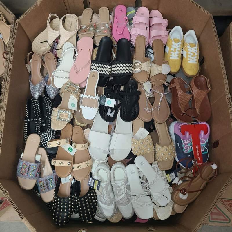 Sandals & Slides Gaylord