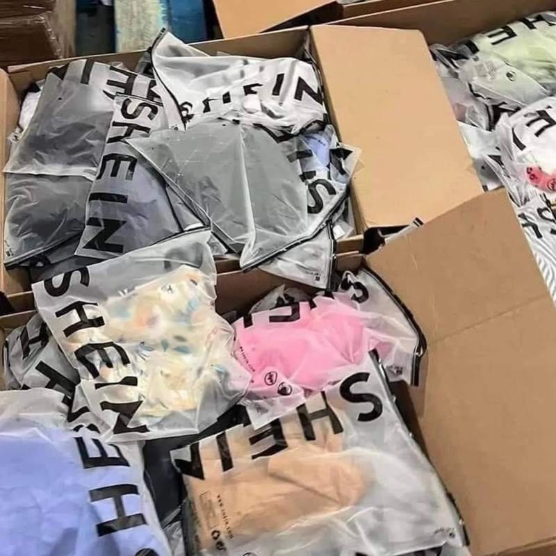 Graphic Tees & Hoodies Box Lot