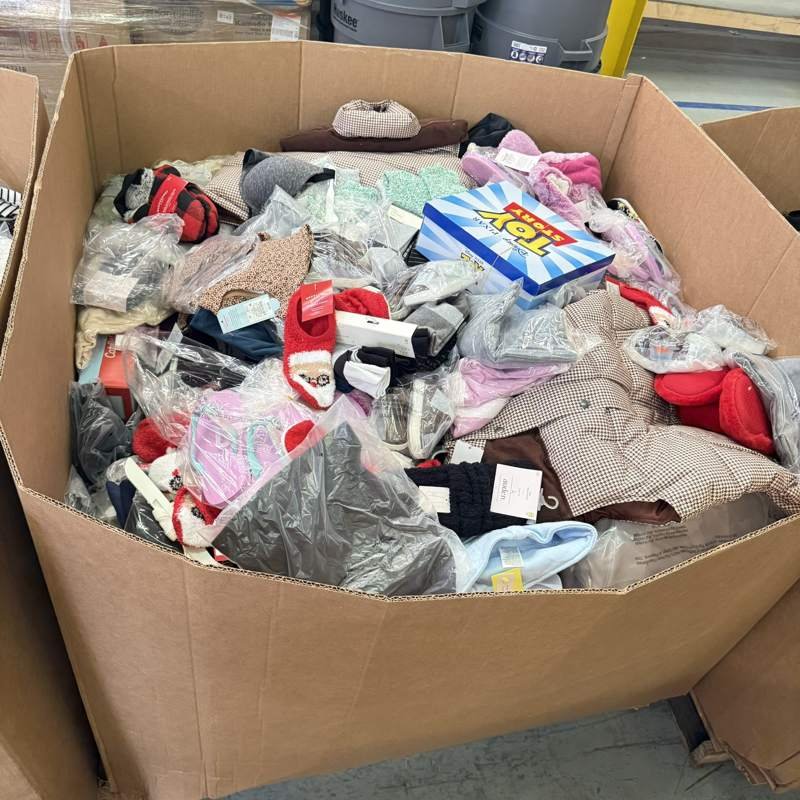 Bagged Apparel Pallet
