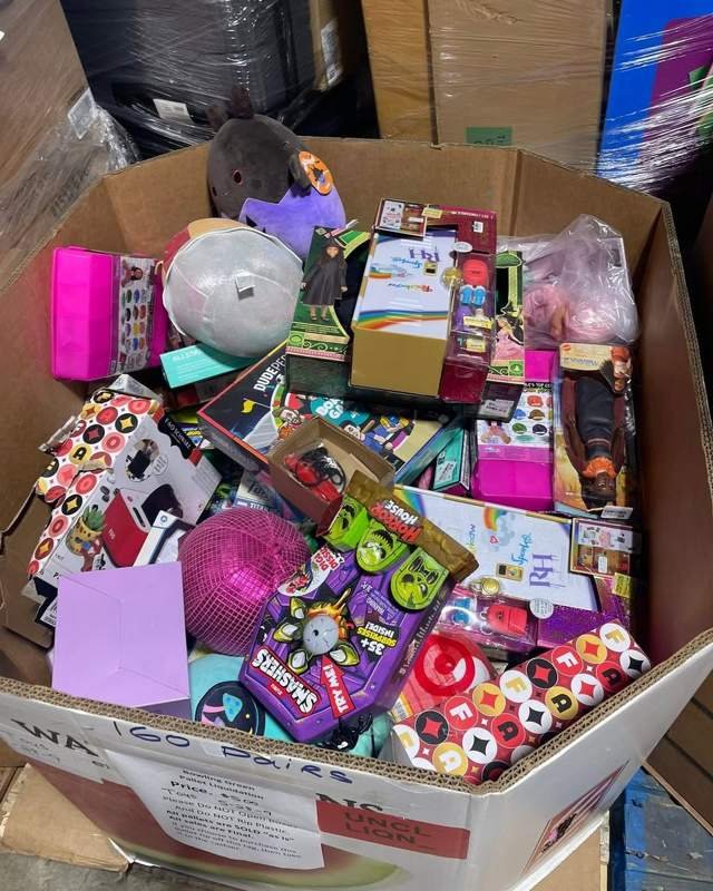 Plush, Gifts & Novelty Lot